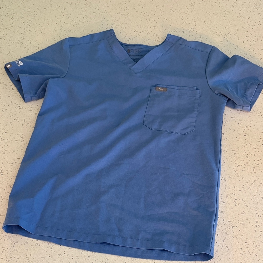 Figs Scrub top